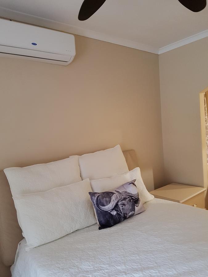 Khuvena Guesthouse Randburg Esterno foto