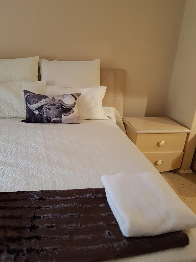 Khuvena Guesthouse Randburg Esterno foto