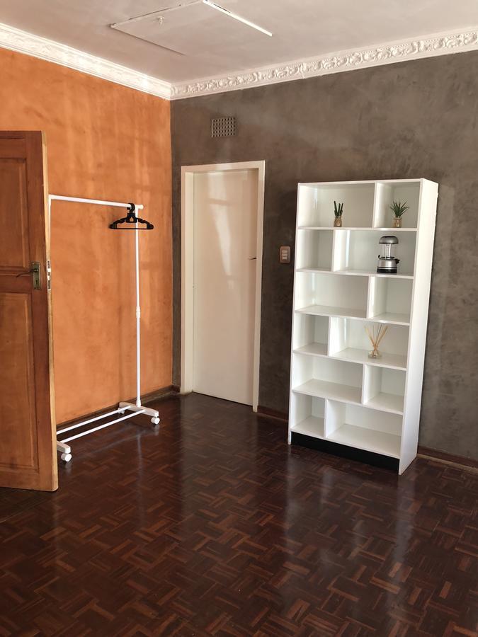 Khuvena Guesthouse Randburg Esterno foto